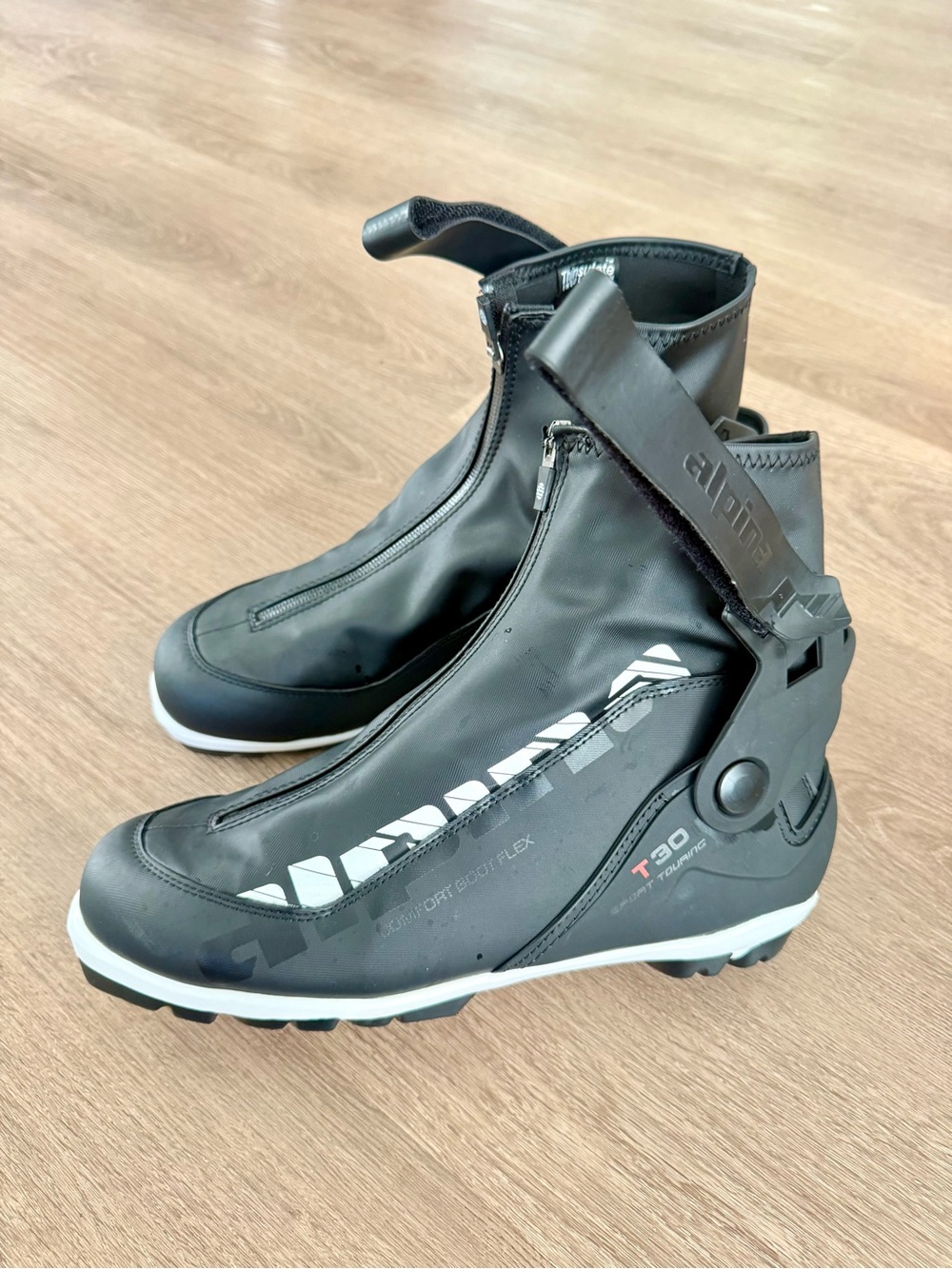 Alpina T30 Sport Touring Cross Country Ski Boots NNN Binding Men'sSize43/US 9.5